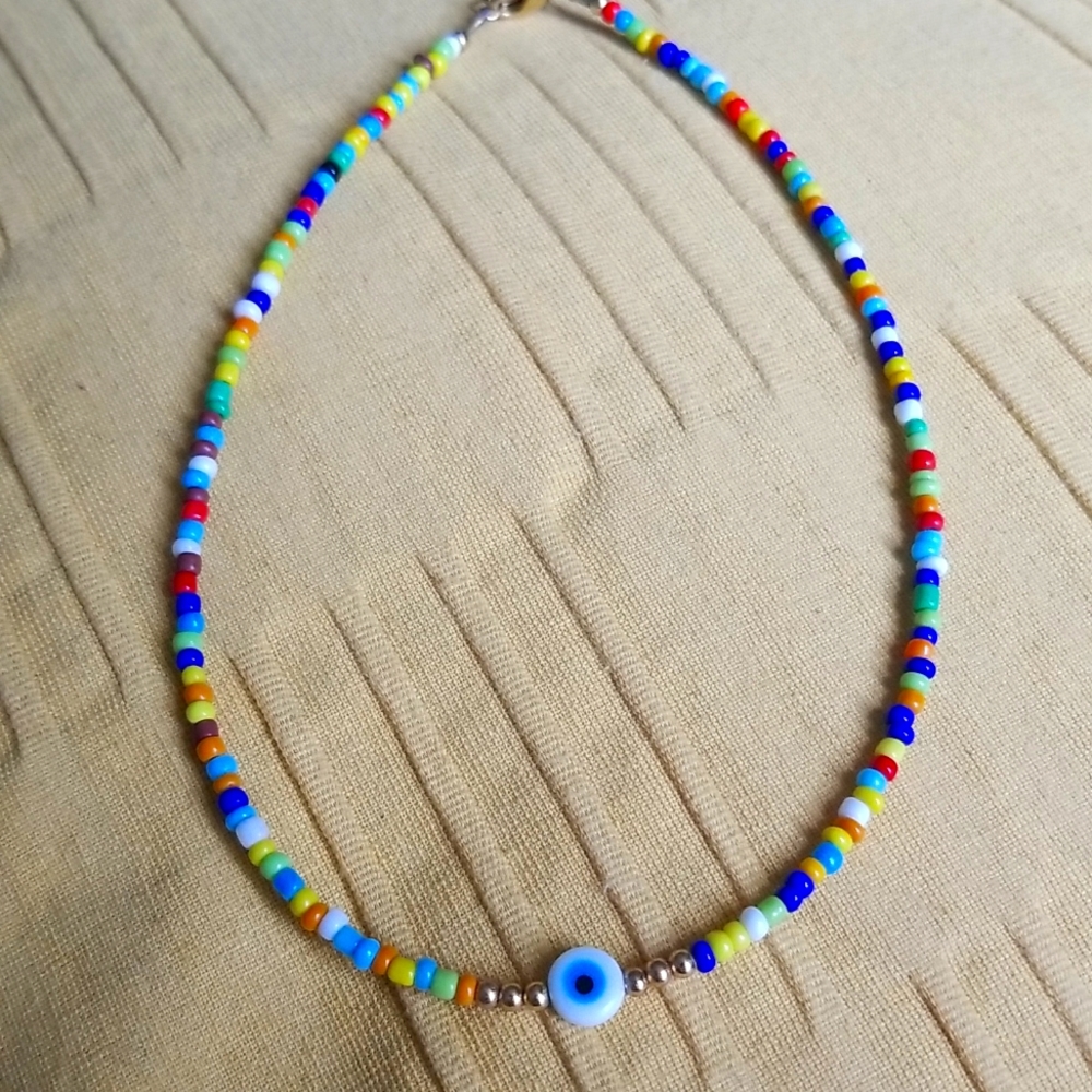 2 Necklaces - Picture 4 of 4